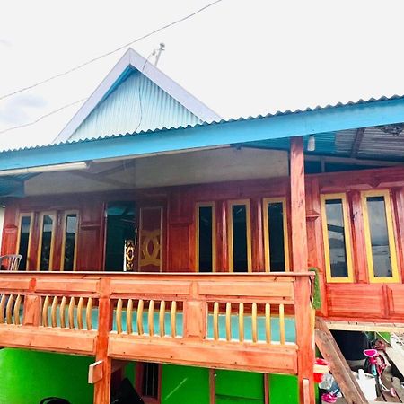 Jhuna Komodo Homestay Exteriör bild