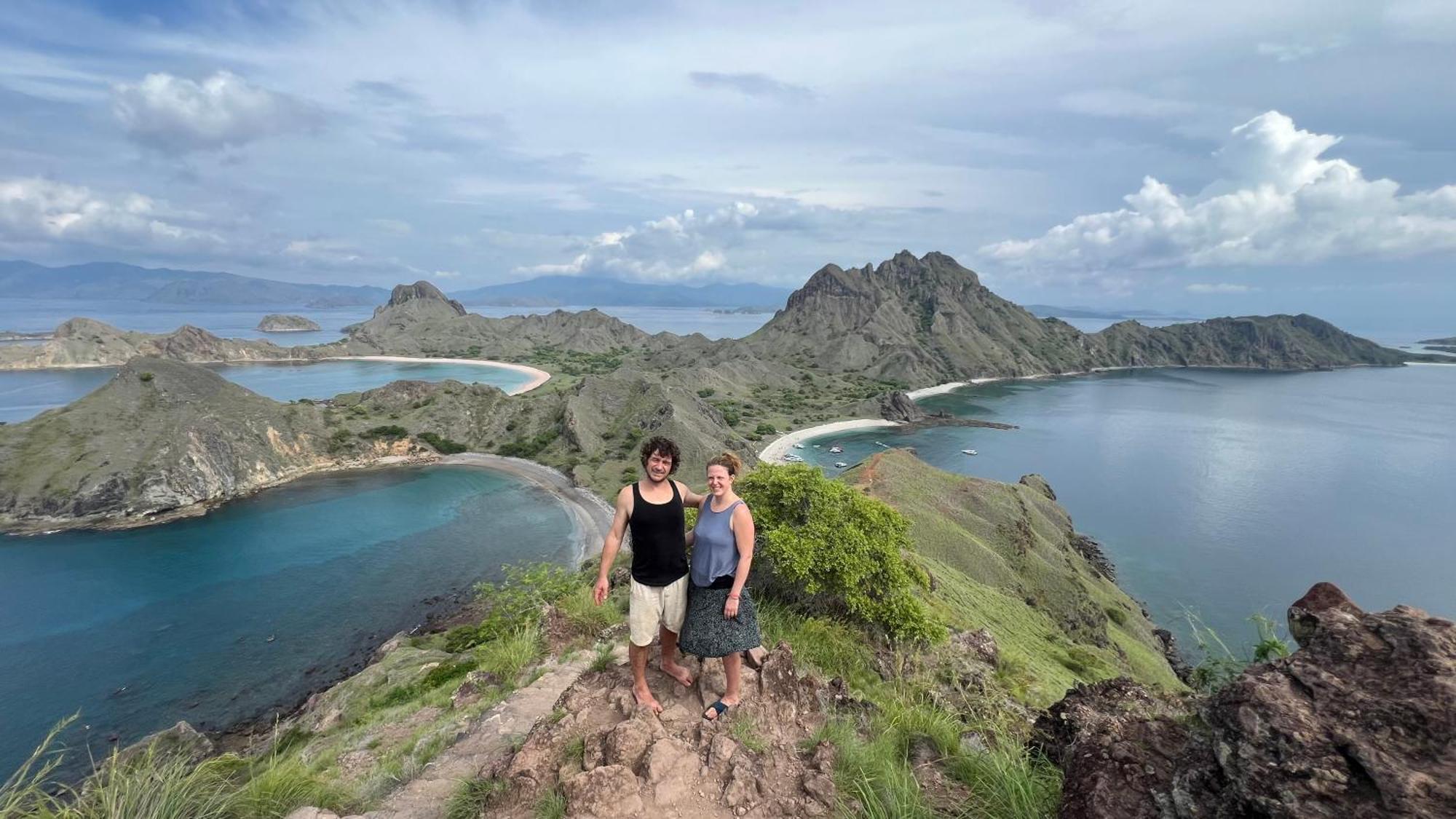 Jhuna Komodo Homestay Exteriör bild