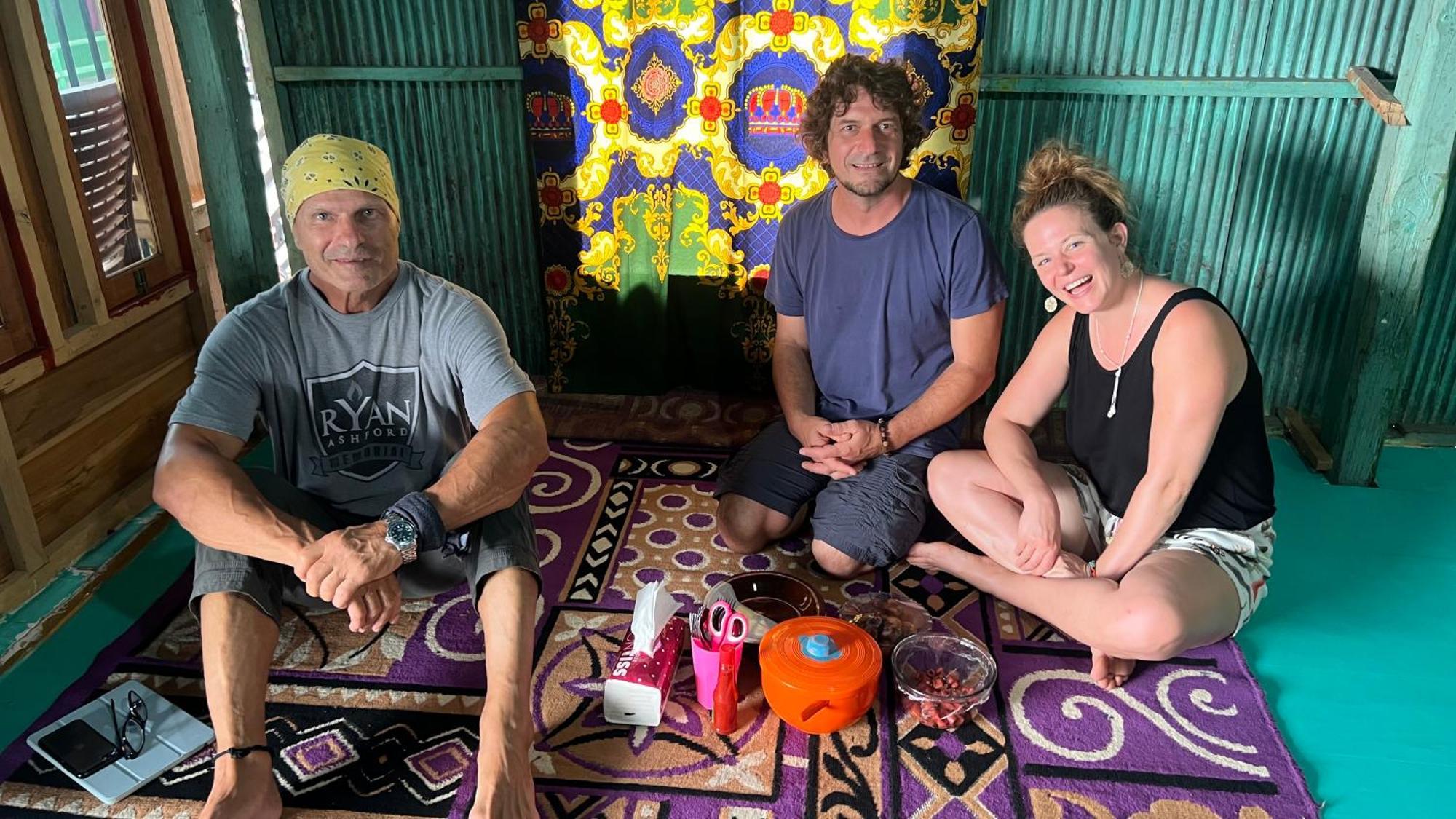Jhuna Komodo Homestay Exteriör bild