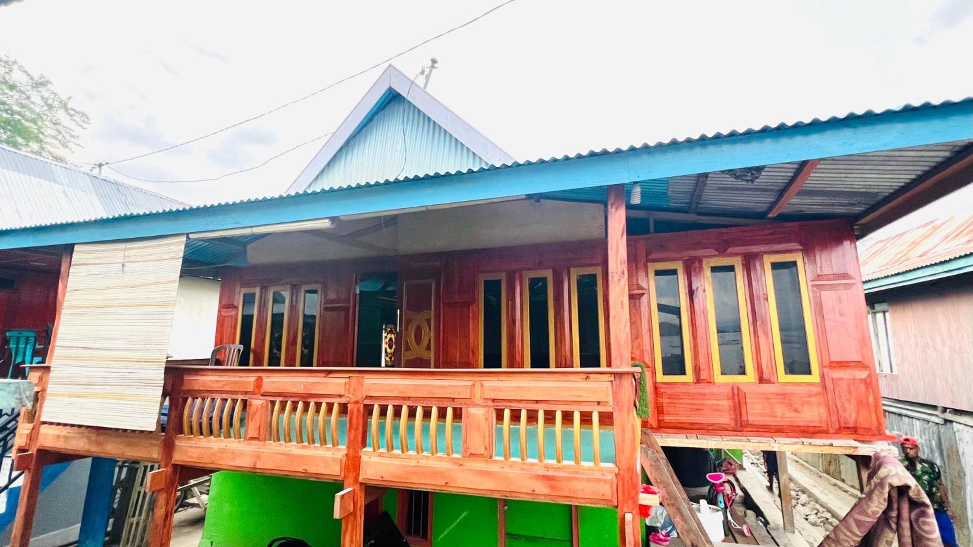 Jhuna Komodo Homestay Exteriör bild