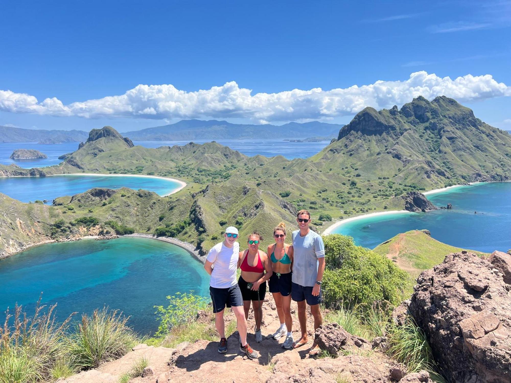 Jhuna Komodo Homestay Exteriör bild