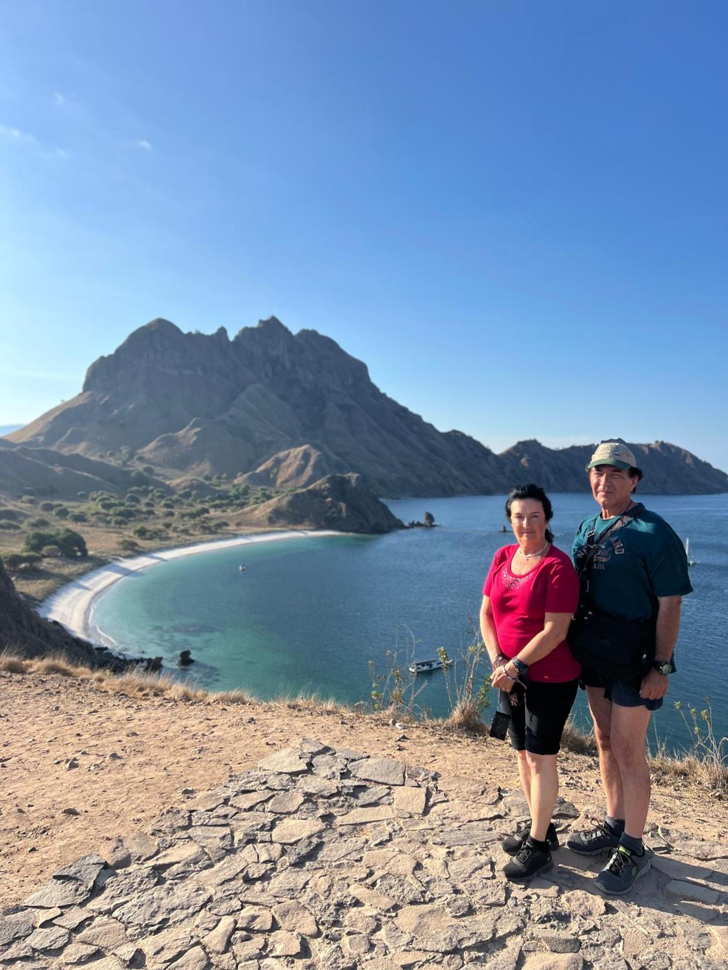 Jhuna Komodo Homestay Exteriör bild